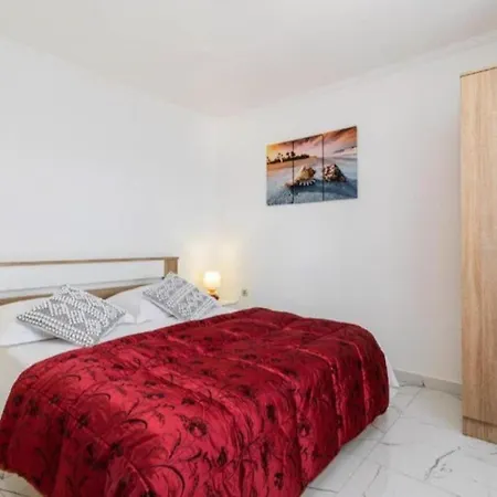 Holiday home D. Maria With Sea View And Private Pool *
